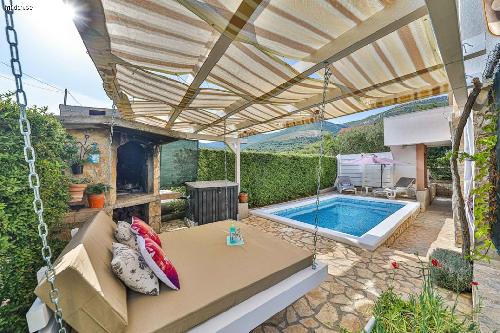 Villa med privat pool